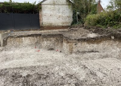 The landscaping revealed a lot of chalk and a thin layer of soil.